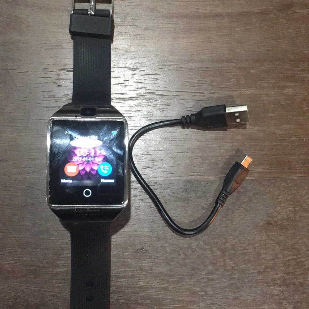 Smart Watch...Compatible with IPhones!🎀